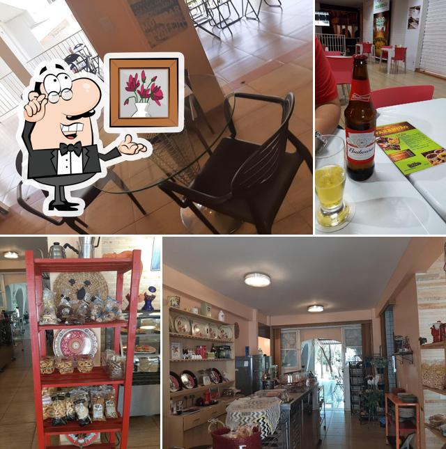 O interior do CAFÉ E PADARIA VARANDÃO