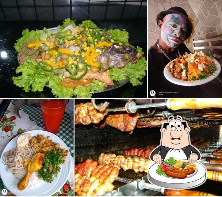 Comida em Pizzaria e Churrascaria Avenida
