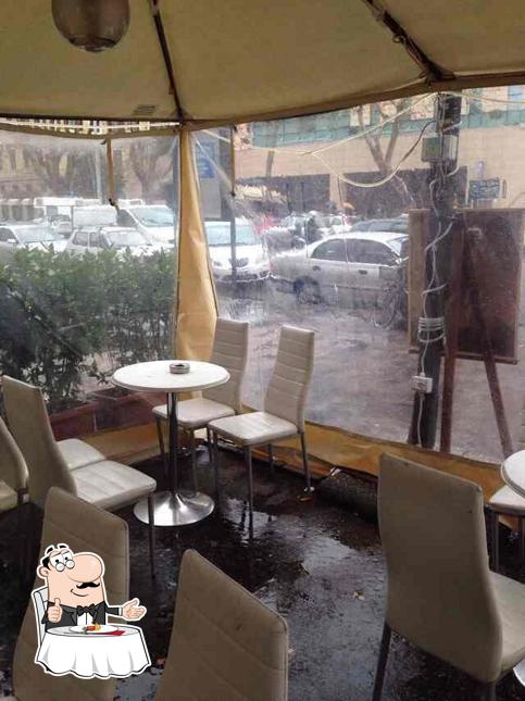 Regarder cette image de Gengi Cafe'