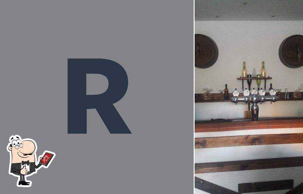 Ecco una foto di Rotonda caffè Wine Bar San Nicola la Strada