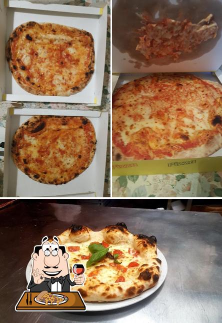 A La Mediterranea, puoi provare una bella pizza