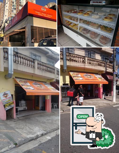 O exterior do A Casa do Frango Assado - Rotisseria - São Bernardo do Campo/SP