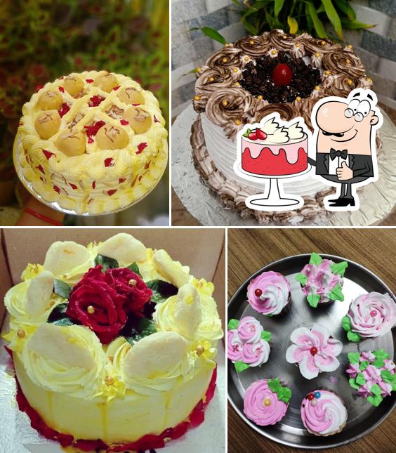 Look at this picture of D' Desserts