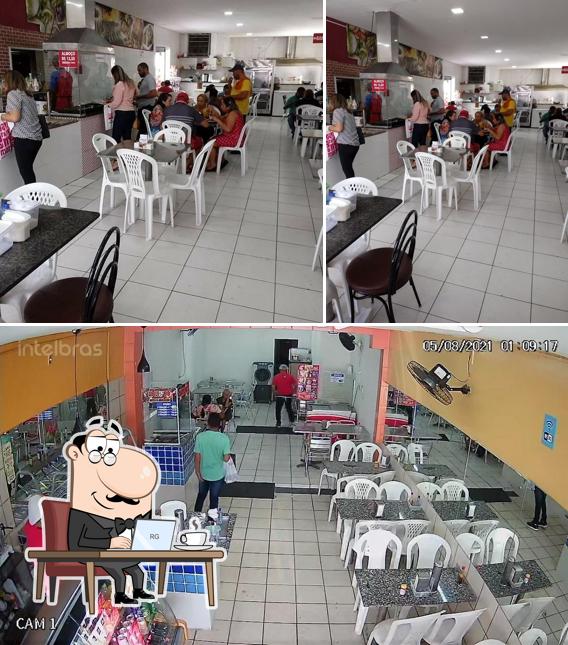 O interior do Rio Branco Lanches