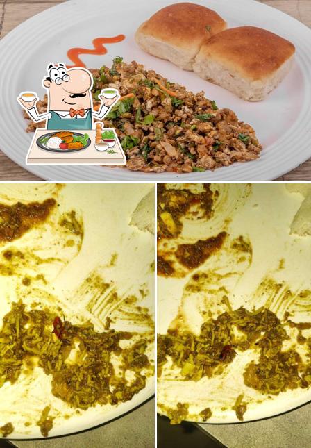 Meals at M.P. Paratha, Tandoori & Omlet