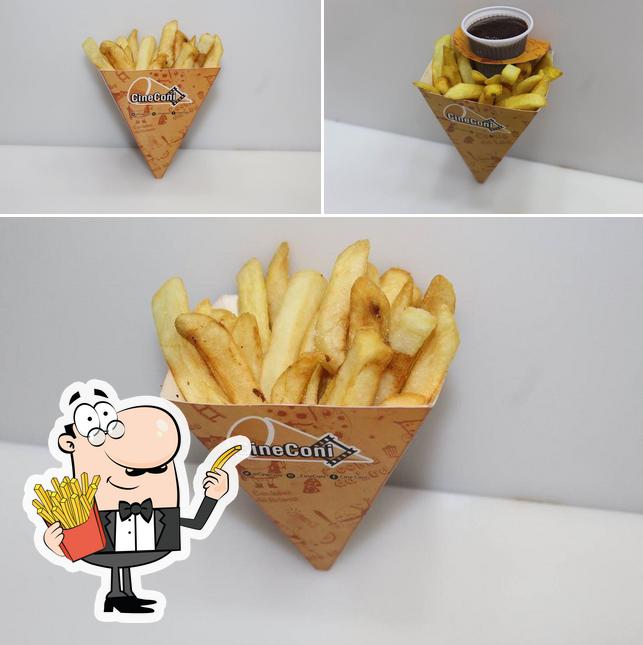 Peça batatas fritas no Maraka Burguer - Shopping North Way