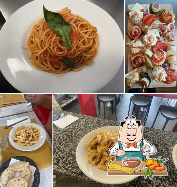 Spaghetti alla bolognese al Angolo Caffè di Valoncini Alessandra E C. S.N.C