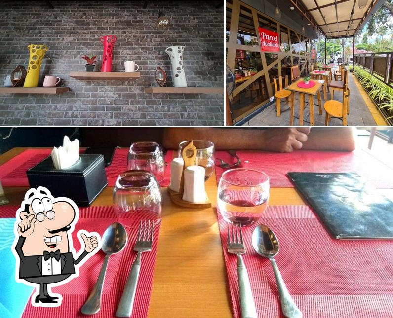 Check out how R Cafe Nation looks inside