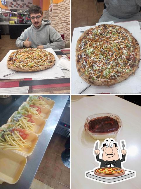Prenditi una pizza a Ali Ba'Ba' Pizza Kebab Burger di adel