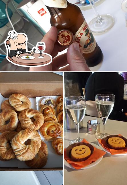 Dai un’occhiata alla immagine che raffigura la cibo e birra di Al piccolo caffè