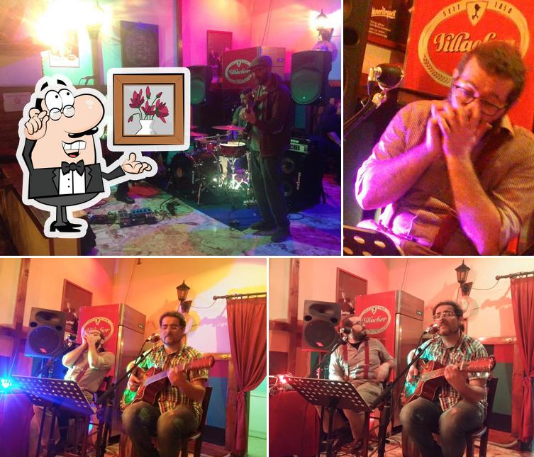 Gli interni di Puzzle Pub