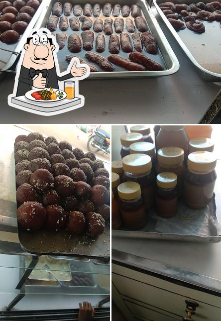 Food at ANNAPURNA SWEETS