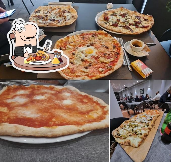 Prenditi una pizza a Ristorante Pizzeria Checcarello