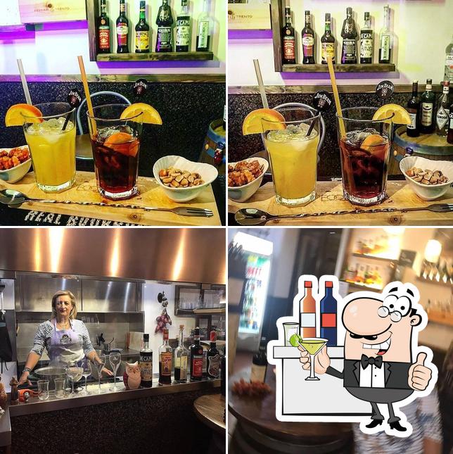 Tra le varie cose da Wine Up Aperitif And Meat si possono trovare la bancone da bar e bevanda