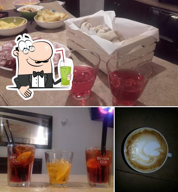 Il Cantuccio Di Cominardi Francesca offre un'ampia selezione di drink