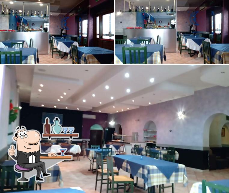 Gli interni di Bar ristorante BLUE MOON