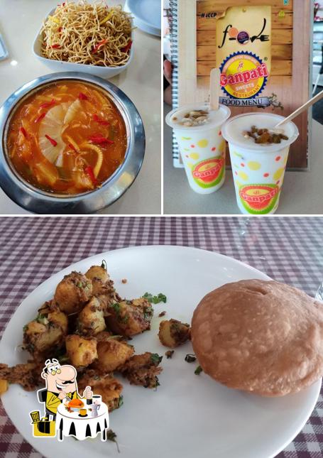 Food at Shri Ganpati Sweets and Restaurant (Shaheed path)