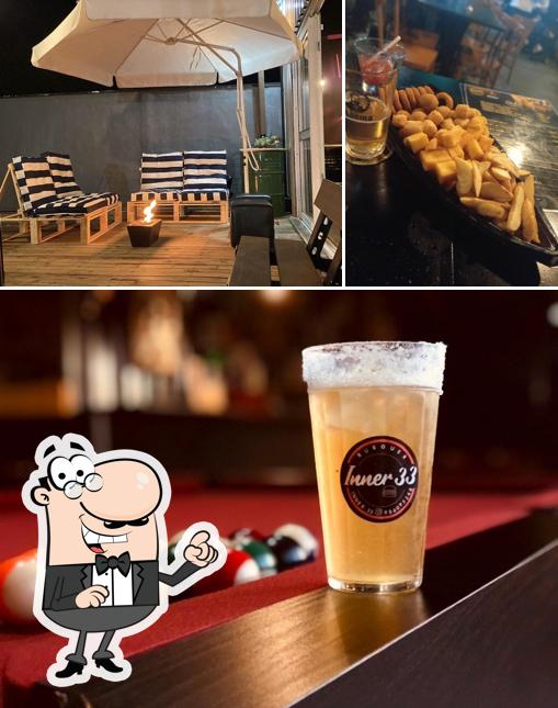 Dê uma olhada a foto apresentando interior e comida no Inner Rodízio de Mini Hambúrguer