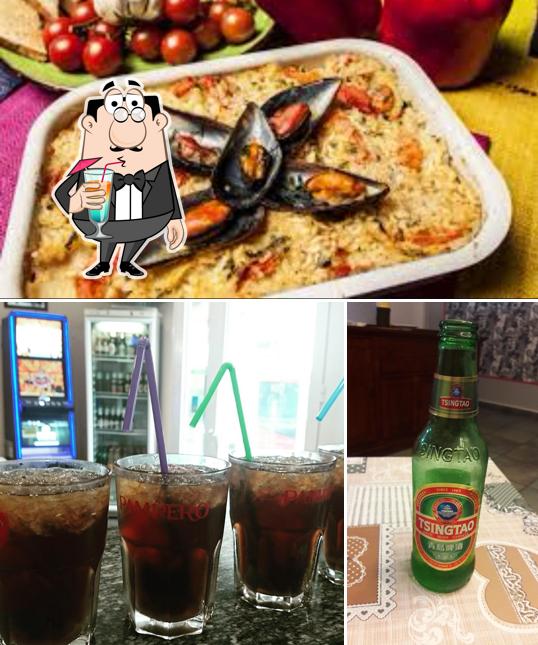 Tra le varie cose da Coffee Bar 5BIS si possono trovare la bevanda e cibo