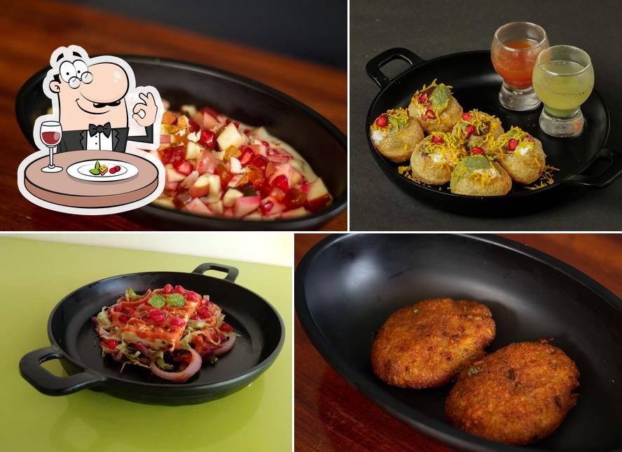 Food at Kochi Chaatwala