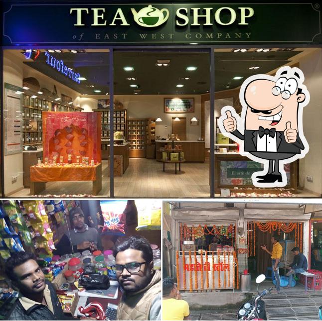 Look at this pic of Harendra Kushwaha Confectioners(Mahate Tea stall)