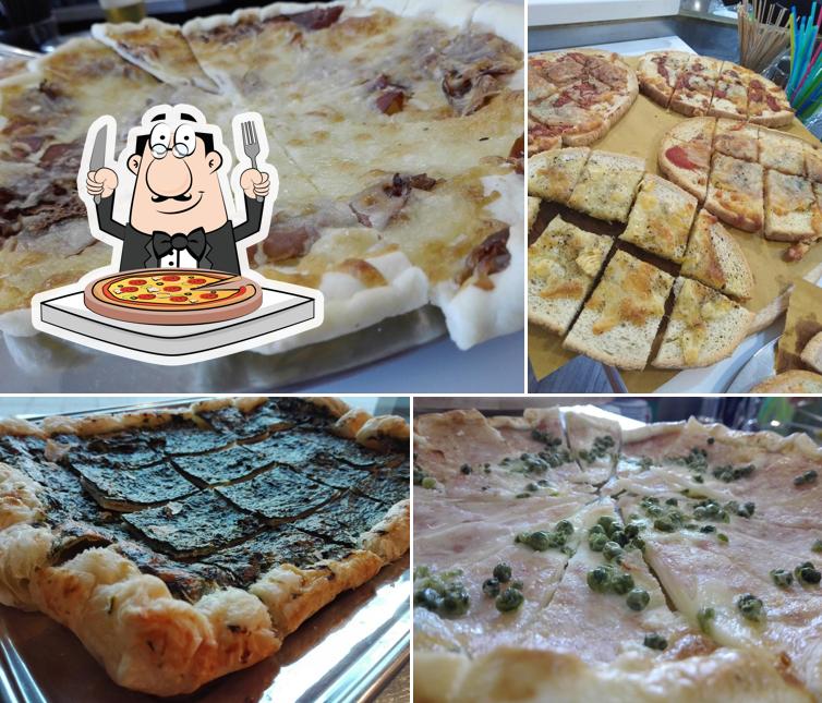 Ordina una pizza a Rewind Cafè