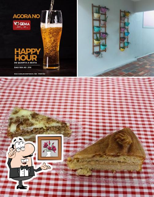 Entre diferentes coisas, interior e cerveja podem ser encontrados a Vó Gema