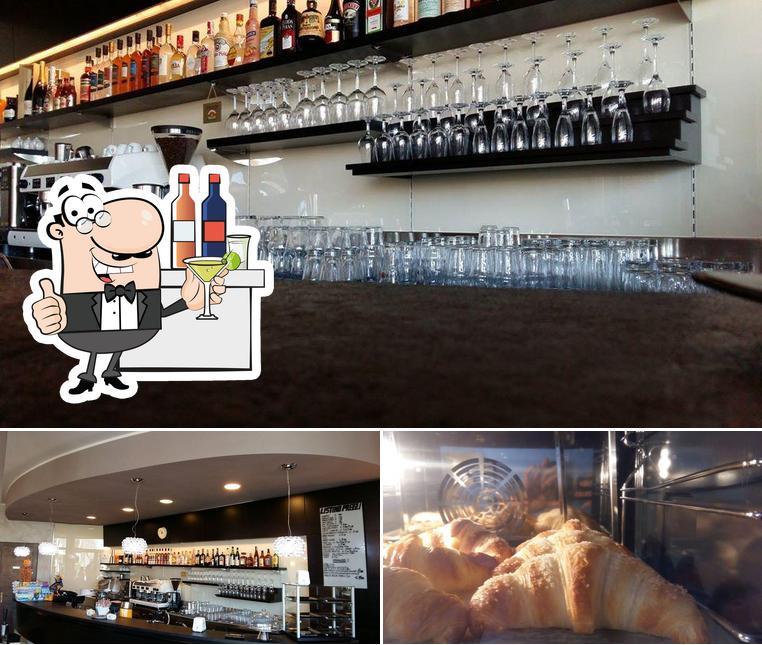 BAR 695 sas di Andrea Di Martino & C. si caratterizza per la bancone da bar e cibo