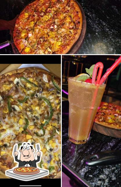 Try out pizza at Hoppers