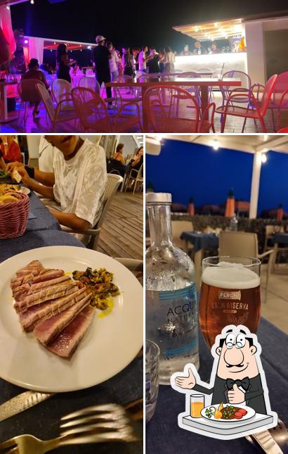 La immagine di cibo e interni da Terrazza Aurora