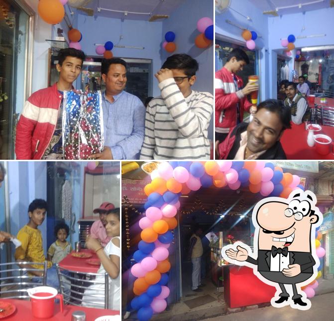 Here's a pic of Jashn-e-dawat