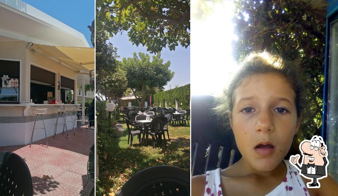 Siediti a un tavolo di Bar Ciao Belli