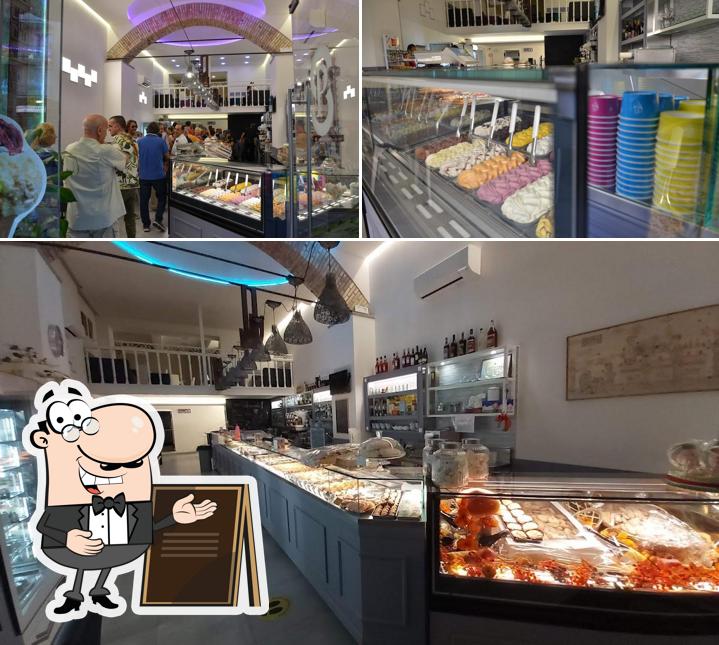 Gli esterni di Bar Pietrosanti (pasticceria, gelateria, lounge bar)