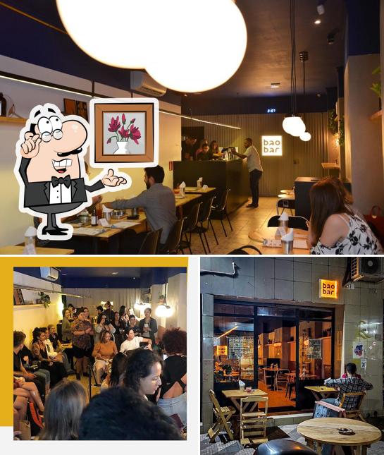 O interior do BAO BAR