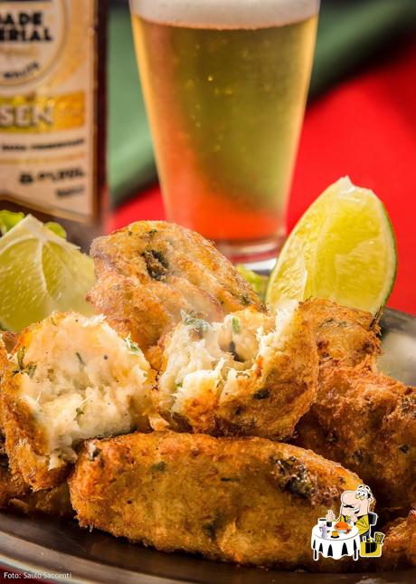 Comida em Restaurante Taunay