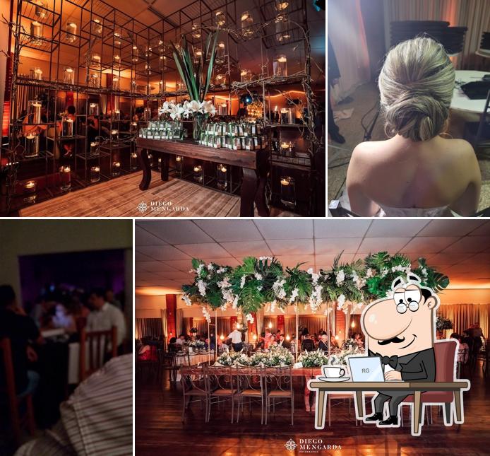 Veja imagens do interior do Adesso Cucina Moser Restaurante e Salão de Eventos