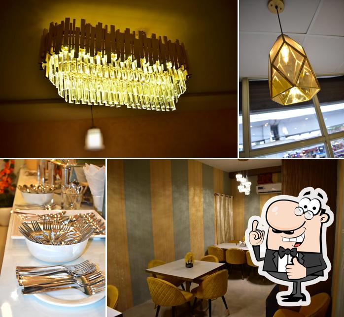 Here's a photo of the 3 Clover Buffet and restaurant