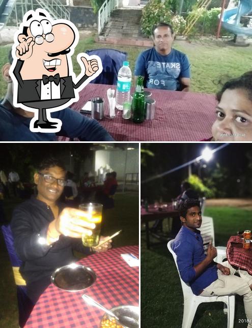 The interior of Relax Restaurant & Bar Saoner