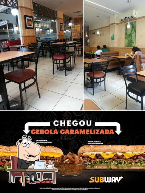 A foto do Subway’s interior e cidadãos