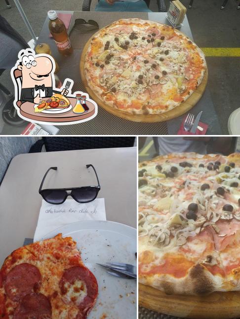 Prenditi una pizza a Luigi's Pizza