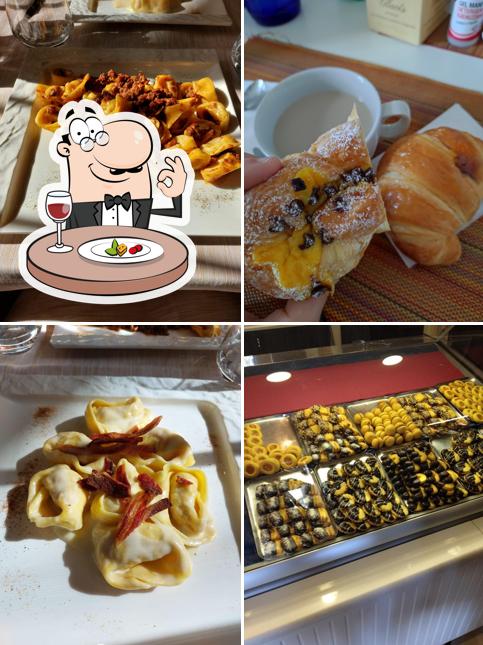 Platti al Bar Pasticceria Ristorante Ariosto