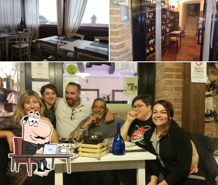 Gli interni di Poesia a Tavola