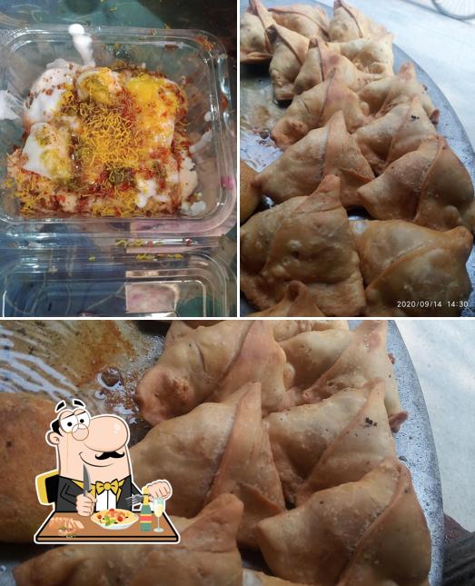 Food at Ramesh chaat bhandaar