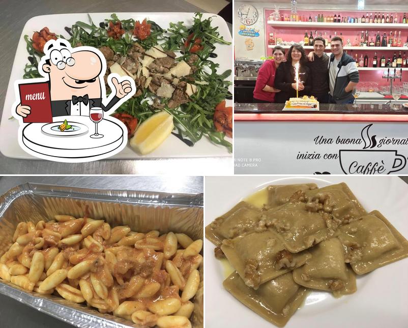 Platti al Bar I ragazzi del sole 2zero20 di Emanuela Bellissimi