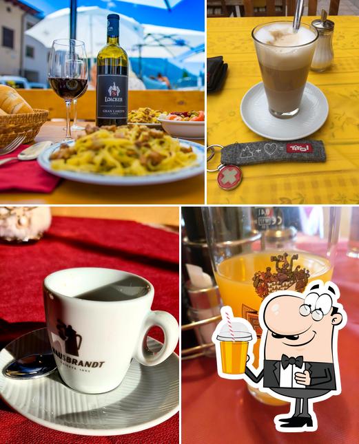 Goditi un drink a Imbiss Bar Rosticceria Brennero...pizzeria