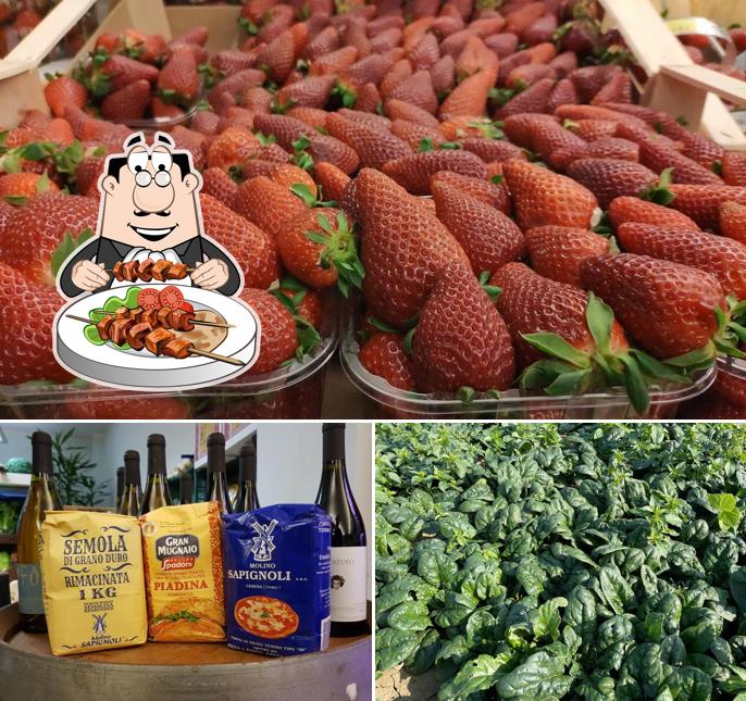 La foto di cibo e vino da Terra e Natura - Frutta Verdura e Prodotti Alimentari km0