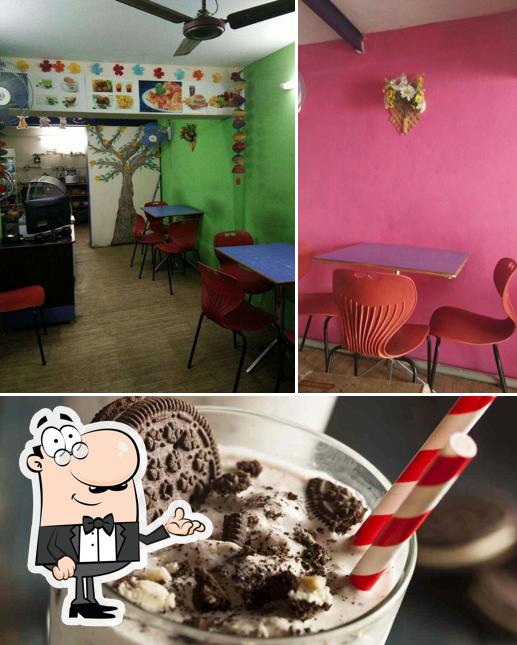 The picture of Raspberrys’s interior and food