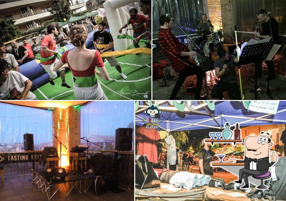 Gli interni di Drake Pub