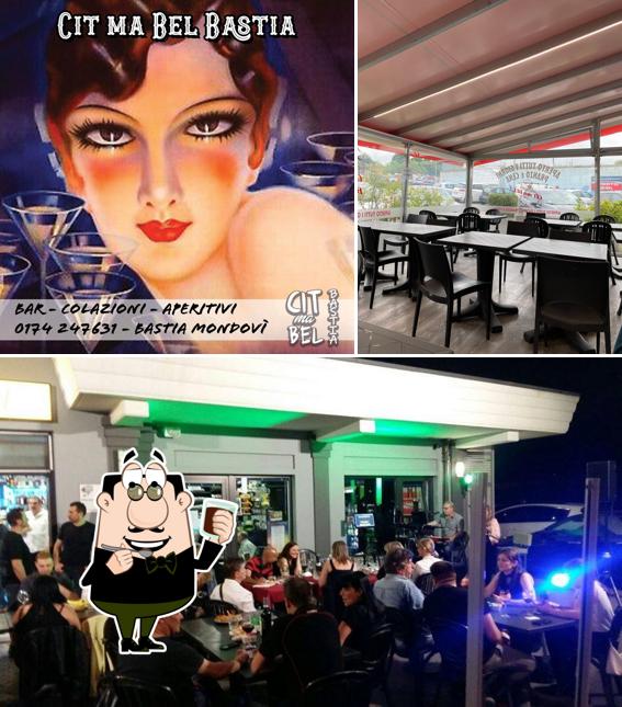 Goditi un drink a Cit Ma Bel