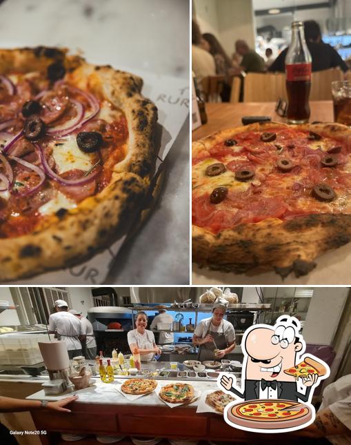 Peça diferentes estilos de pizza